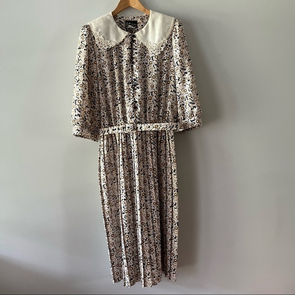 Breli Originals Dresses & Skirts - Vintage Breli Originals Button Down Cottage Floral Pleated Dress Size 16